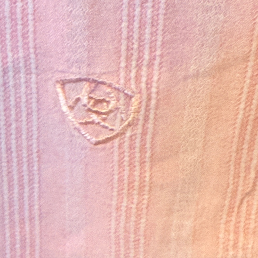Ariat EUC pink floral pin stripe pearl snap closure blouse. Patched sleeves sz S - Picture 9 of 14